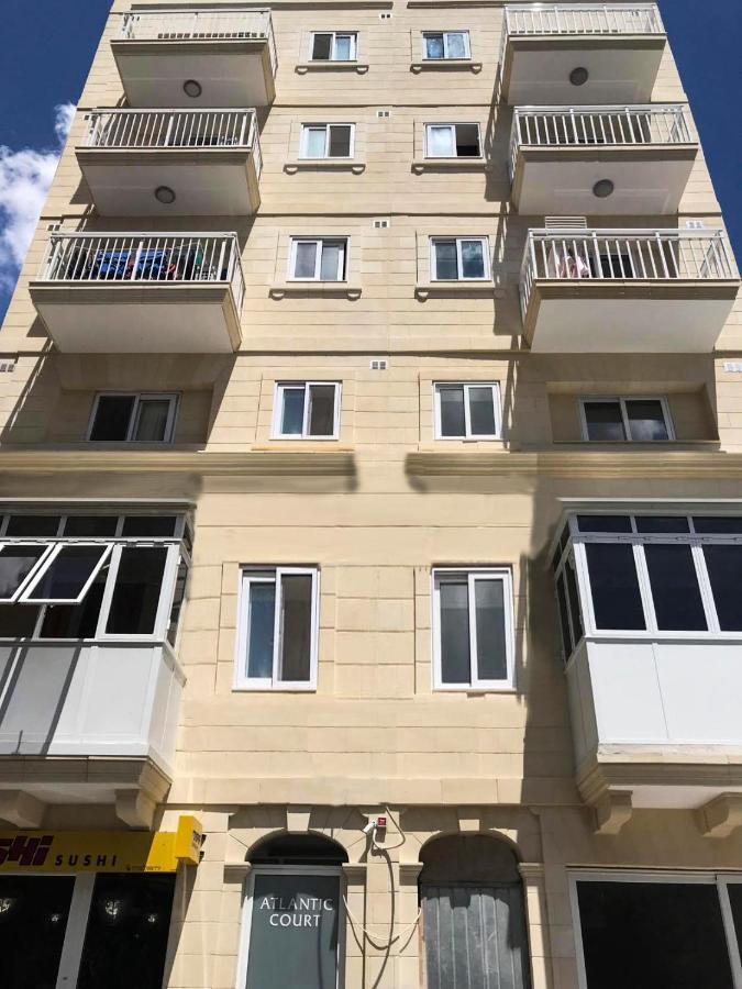 F9 Room 1, Private Double Room With Private Bathroom In Shared Flat مسيدا المظهر الخارجي الصورة