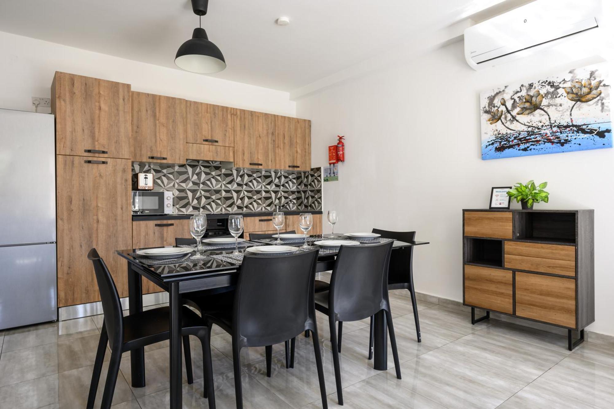 F9 Room 1, Private Double Room With Private Bathroom In Shared Flat مسيدا المظهر الخارجي الصورة