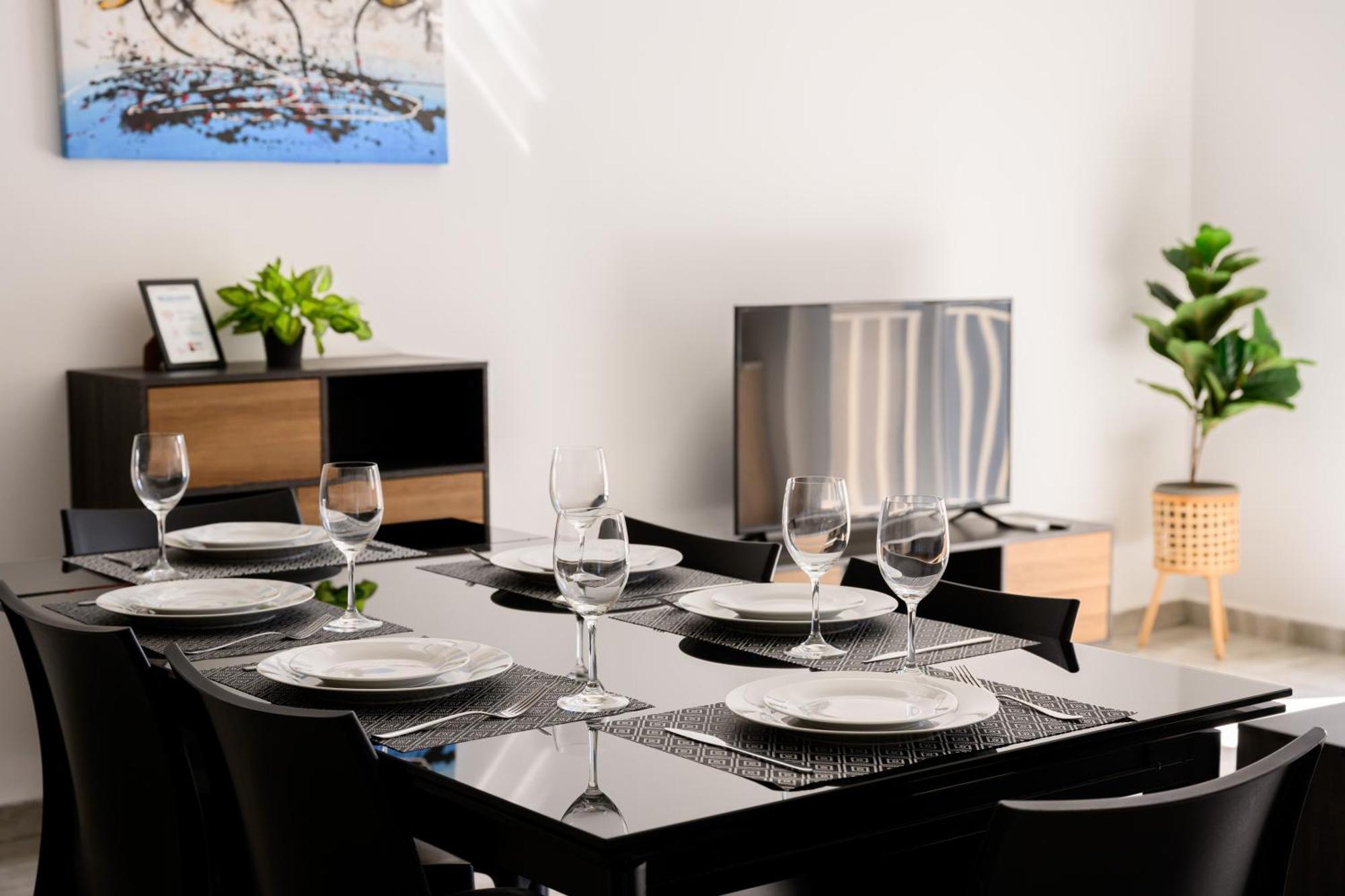F9 Room 1, Private Double Room With Private Bathroom In Shared Flat مسيدا المظهر الخارجي الصورة