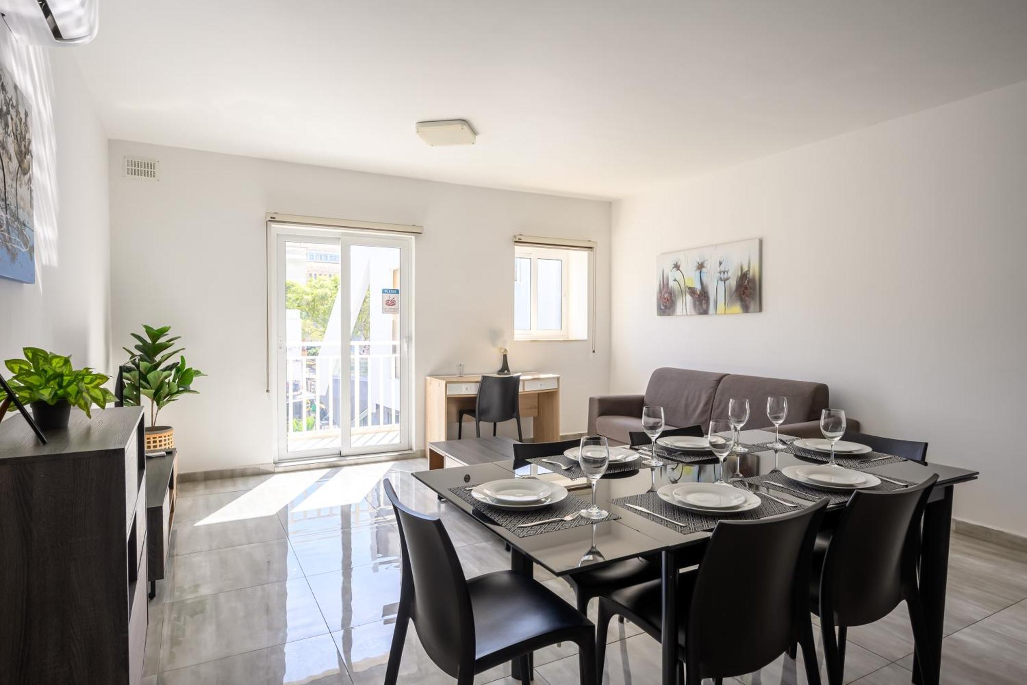 F9 Room 1, Private Double Room With Private Bathroom In Shared Flat مسيدا المظهر الخارجي الصورة